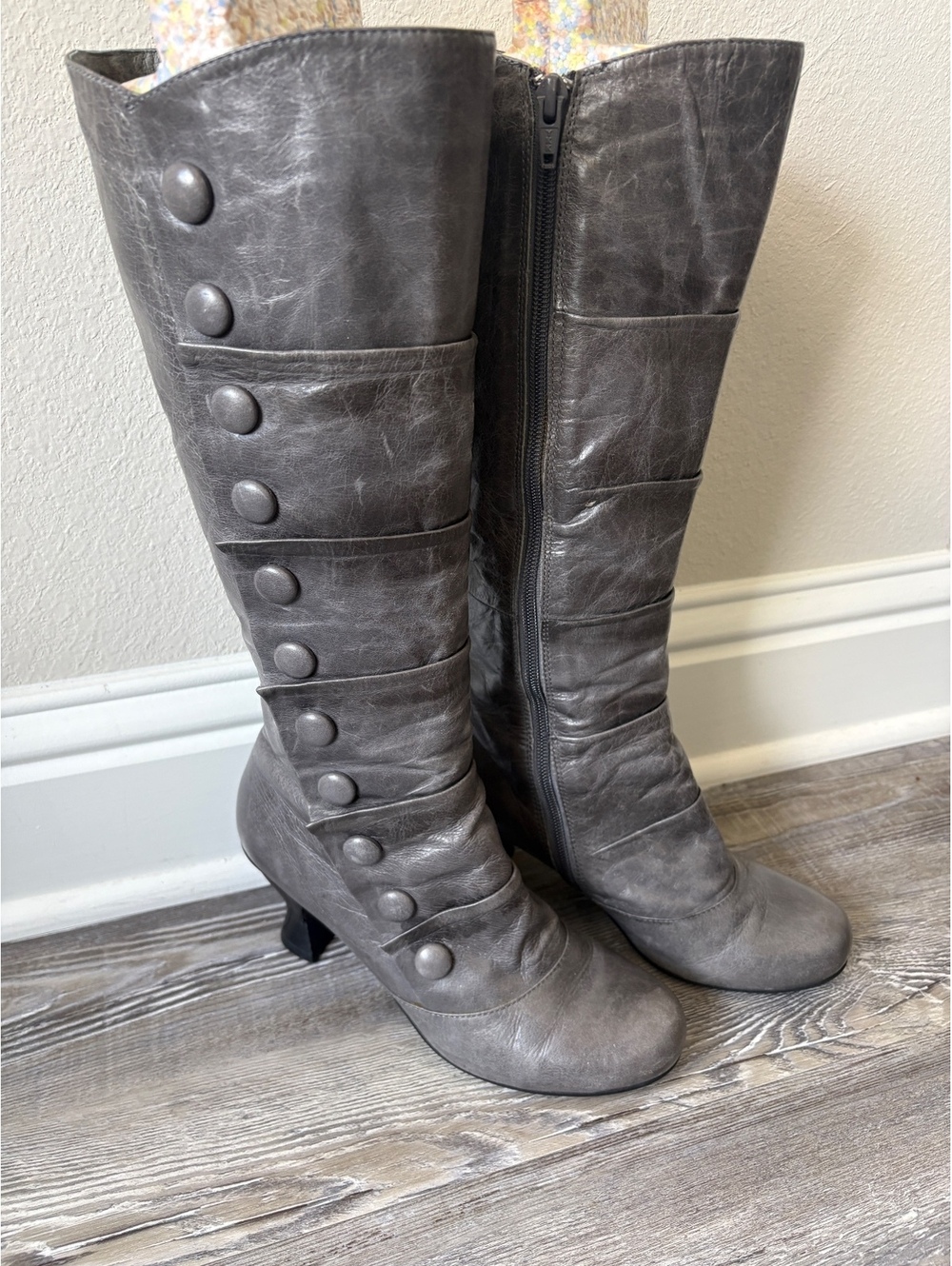 Miz Mooz Gray Leather Knee-High Button Boots – Size 6.5